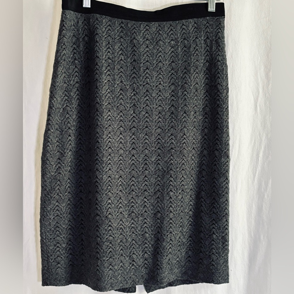 Ann Taylor Pierced Pattern Grey Straight Skirt with Grosgrain Waist Size 12